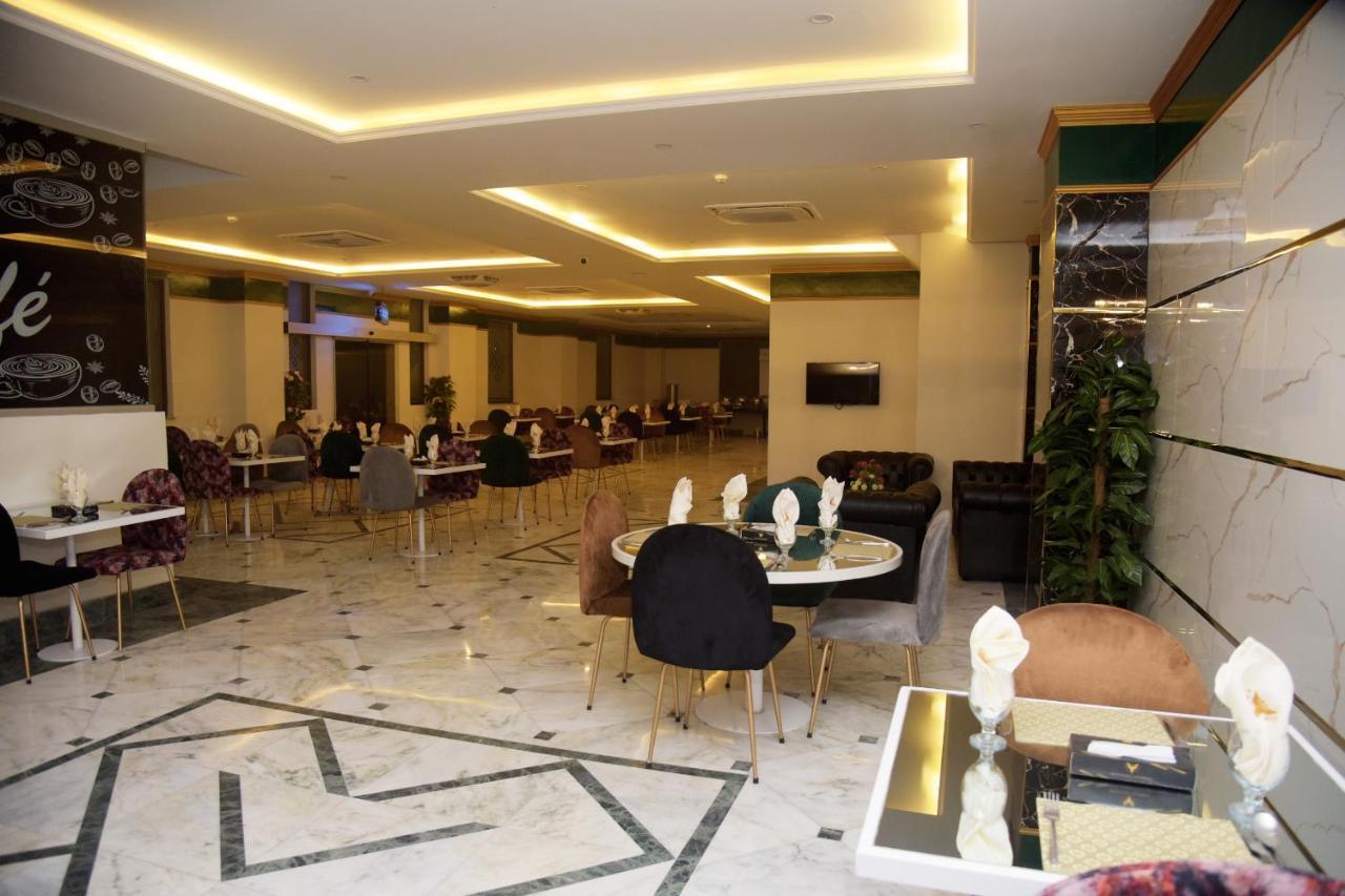 The Rich Hotel & Apartments Лахор Экстерьер фото